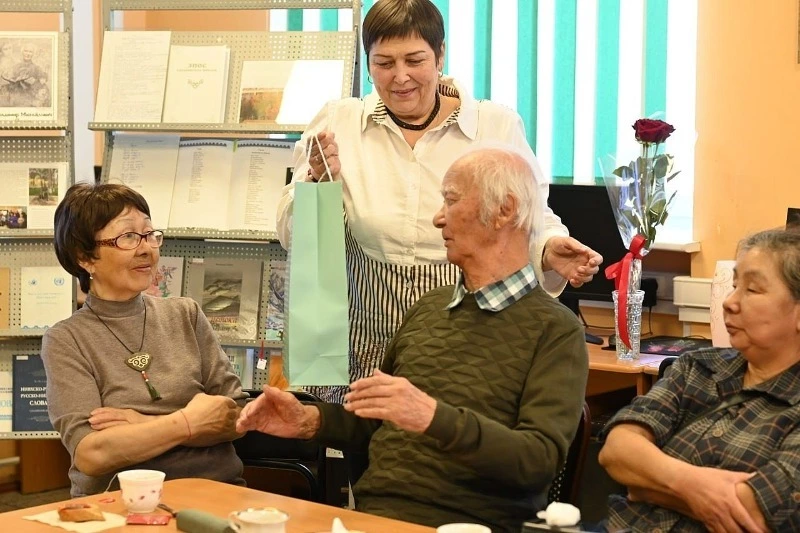 В библиотеке имени В.М. Санги  тепло отметили 91-летие писателя