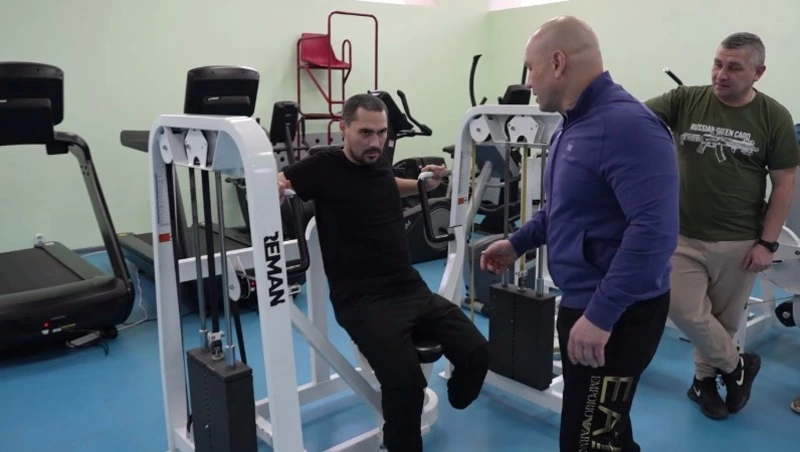 Занятия в тренажерном зале для ветеранов СВО