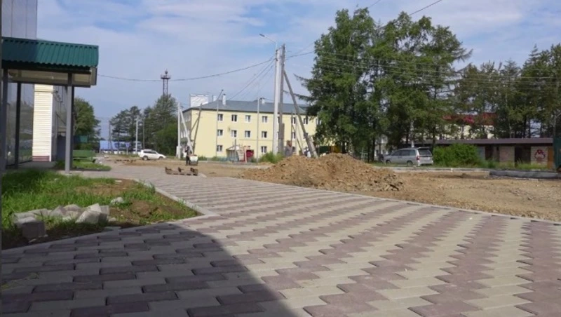 Территория дворов  на ул. Штернберга преображается