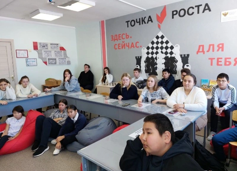 Инспектор ГИБДД в «Точке роста»