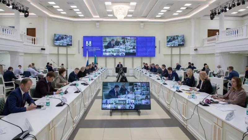 Более 2 тысяч подъездов отремонтируют на Сахалине и Курилах в этом году