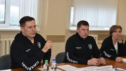 Пришли на приём с наболевшими вопросами