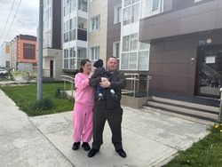 В Сахалинской области еще одна семья участников СВО приобрела квартиру