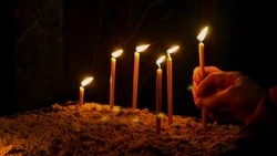 Народные приметы на Пасху: что предрекает муха в тарелке и какой знак расскажет о скором поцелуе  