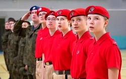 Лучшие в стрельбе,  разборке и сборке автомата,  а также в строевой подготовке и знании истории своего Отечества