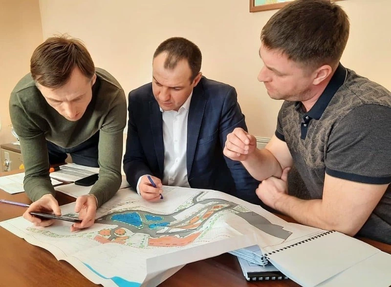 Подведены итоги акциона  по строительству парка «Застава» в Ногликах