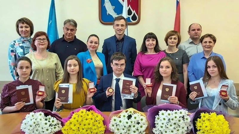 Бал отличников района