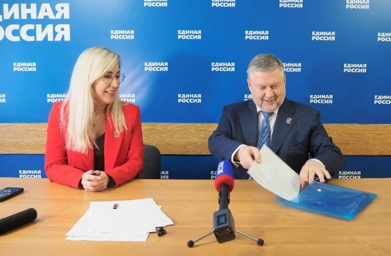 Депутат Госдумы РФ Георгий Карлов подал заявку на участие в предварительном голосовании Единой России