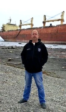 Когда в автобус заходишь,  как к себе домой…