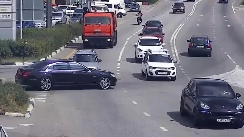 Ехал по встречной полосе