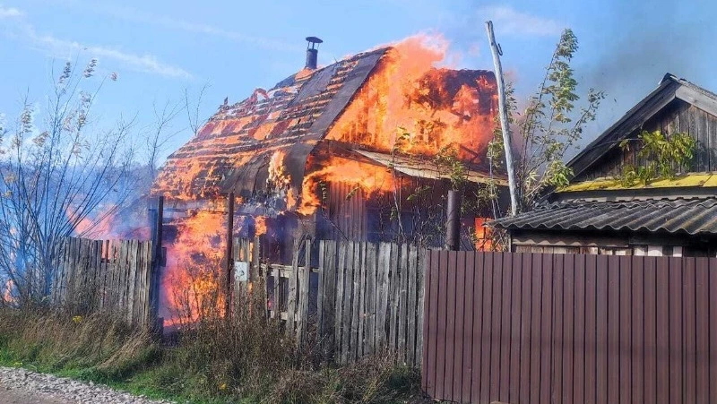 Два пожара в Ногликах