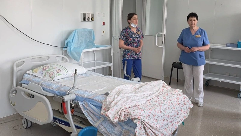 В Южно-Сахалинске провели экскурсию по перинатальному центру для будущих мам