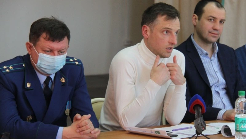 Не просто поговорить,  а найти решение 